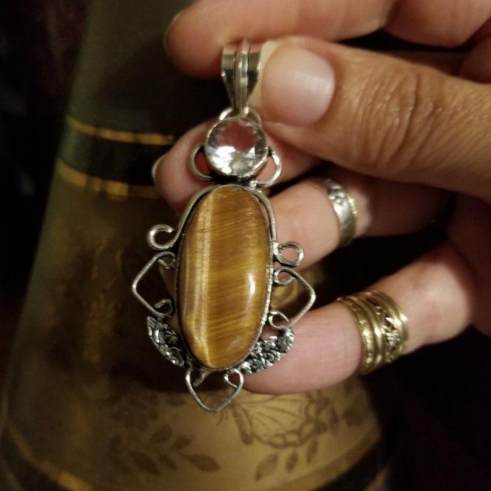 Natural Tigers Eye Silver Pendant With Topaz